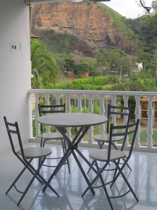 Casa Familiar Y De Descanso Villa Lorenza - Apulo Cund. מראה חיצוני תמונה
