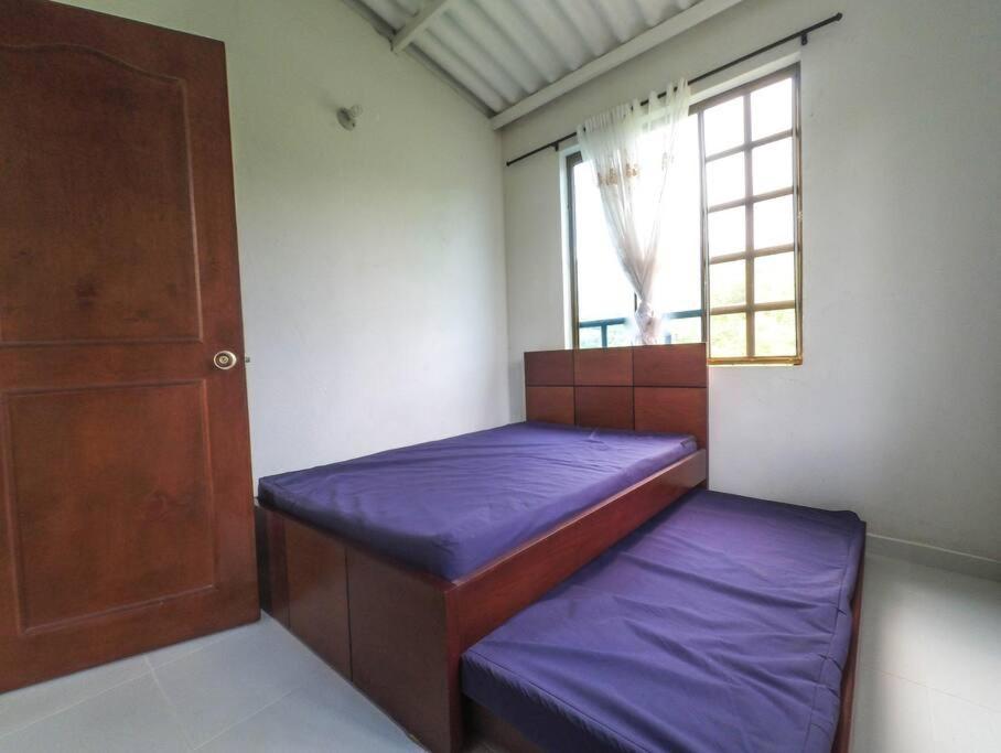 Casa Familiar Y De Descanso Villa Lorenza - Apulo Cund. מראה חיצוני תמונה