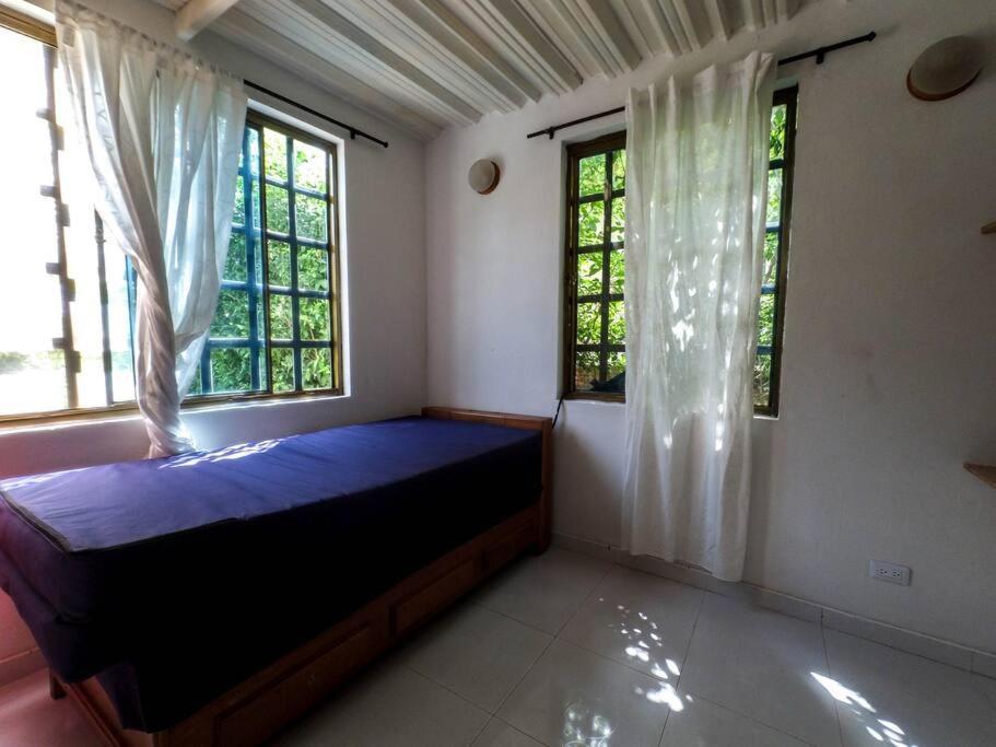 Casa Familiar Y De Descanso Villa Lorenza - Apulo Cund. מראה חיצוני תמונה